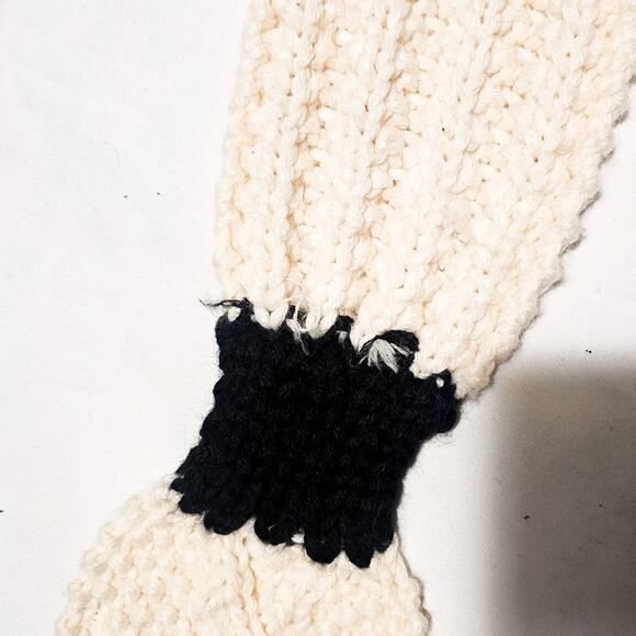 Volcom cream/ivory and black wool blend hand made scarf - Picture 7 of 13